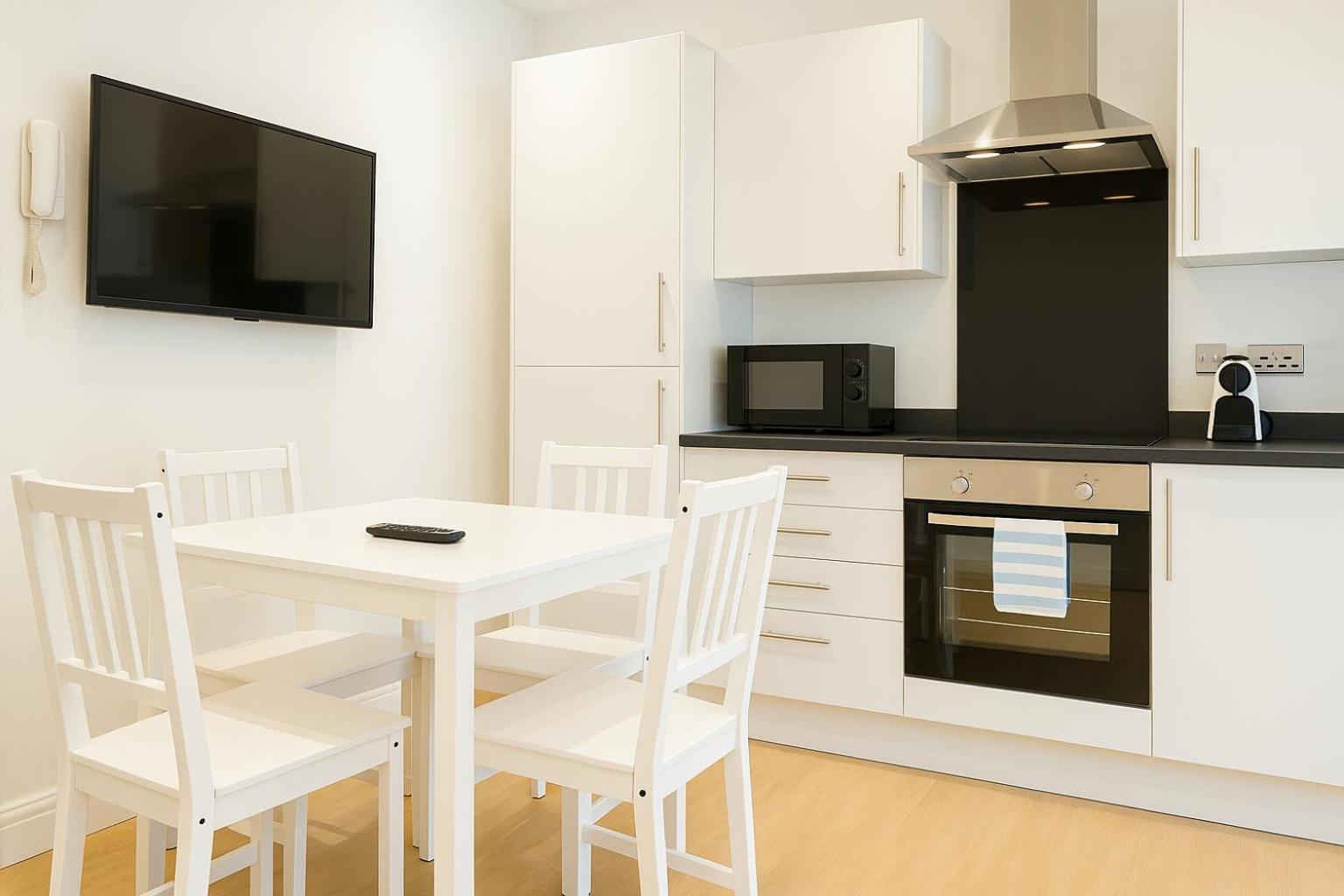 2 Bedroom Apartment Nr City Centre, Uni & Parks Cardiff Exterior photo